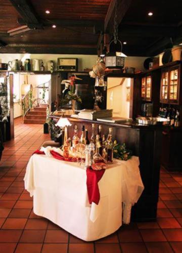 Hotel Gasthof Am Selteltor Wiesensteig Экстерьер фото