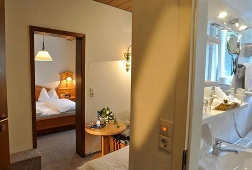 Hotel Gasthof Am Selteltor Wiesensteig Экстерьер фото